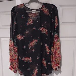 cabi 3594 Blooming Blouse beautiful black and floral sheer blouse Medium